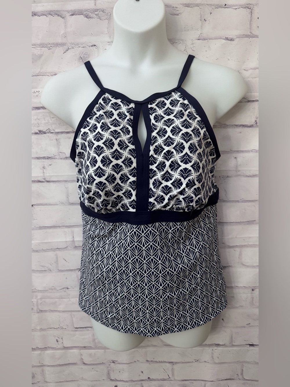 Lands' End Sz 16 Blue White Keyhole High Neck Tankini Top Floral Modest Resort
